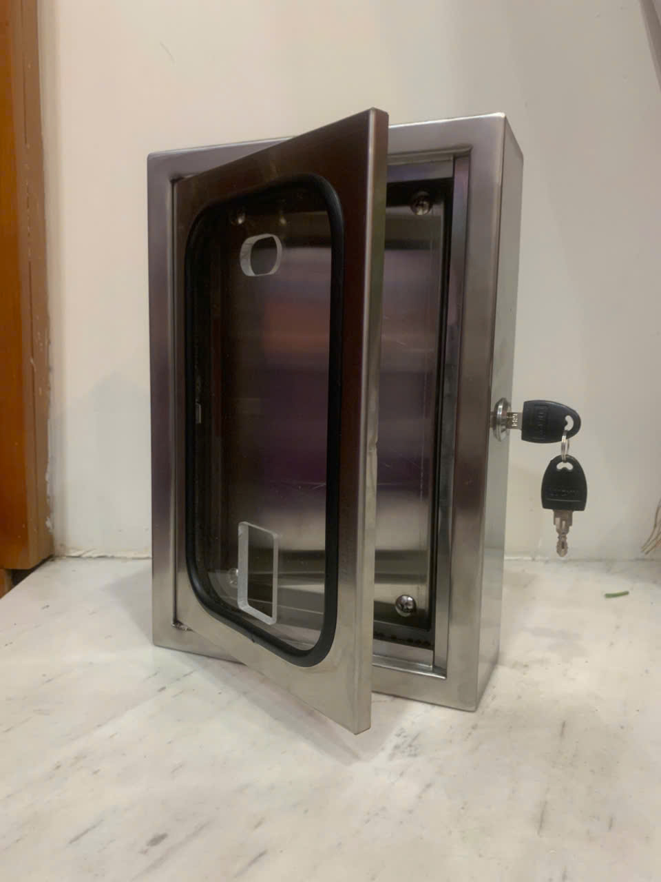 Hộp Bảo Vệ Máy Chấm Công Bằng Inox Hộp Bảo Vệ Máy Chấm Công Bằng Inox